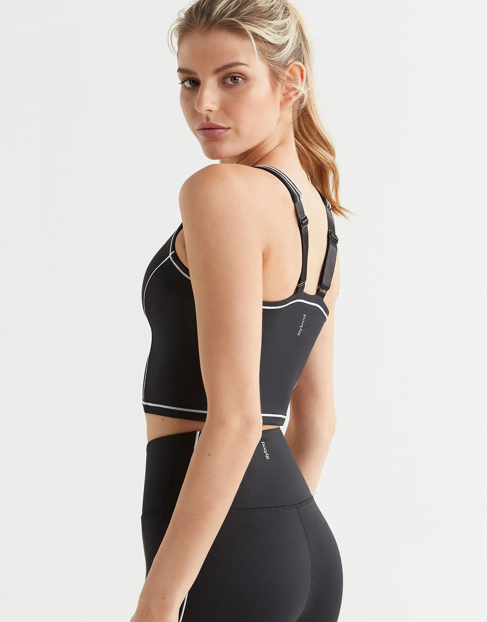 AMARA Sports Bra - Black/White