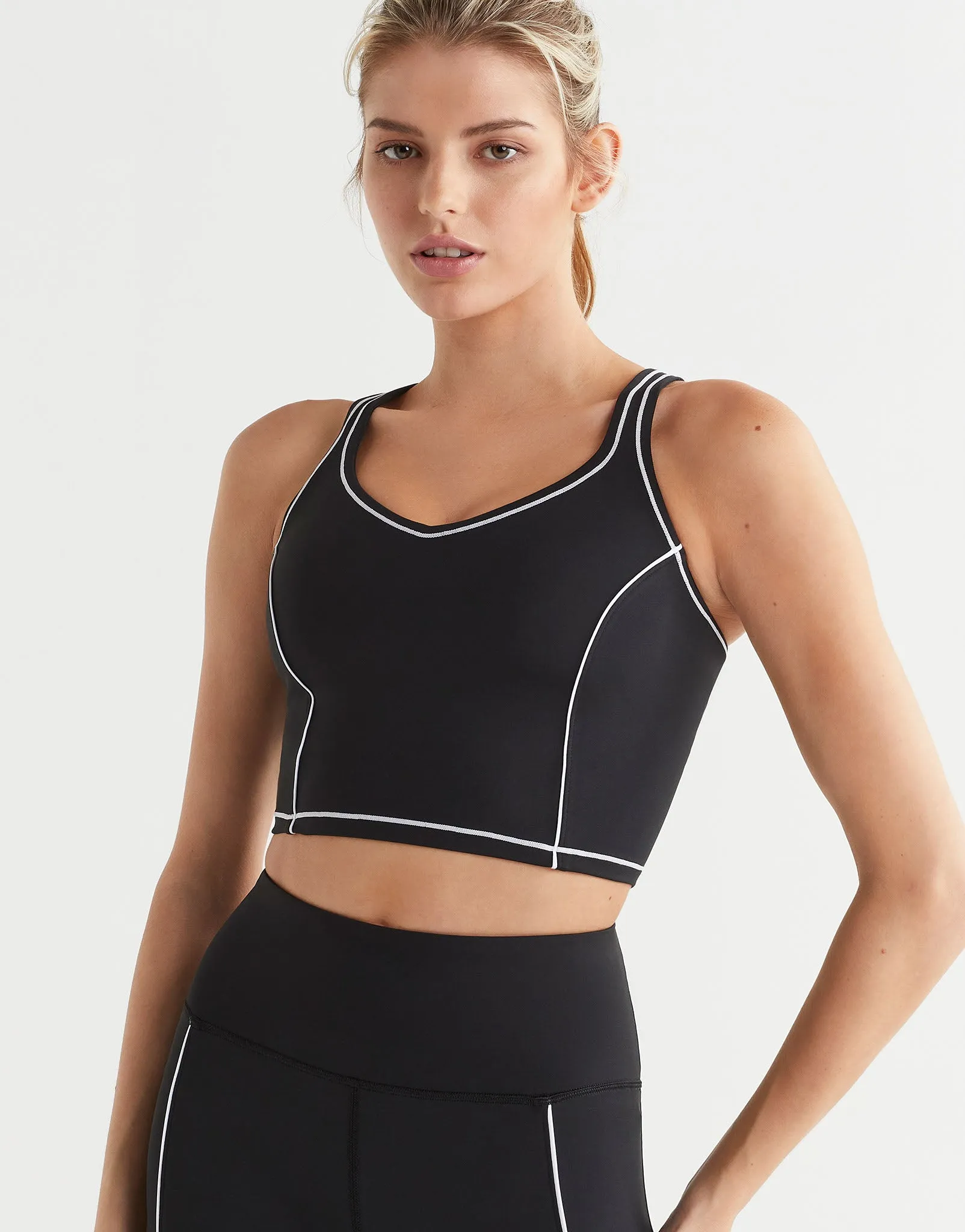 AMARA Sports Bra - Black/White