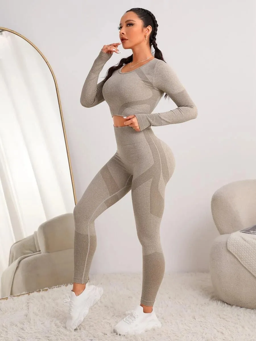 Seamless High Elasticity Thumb Holes Sports T-Shirt & Leggings