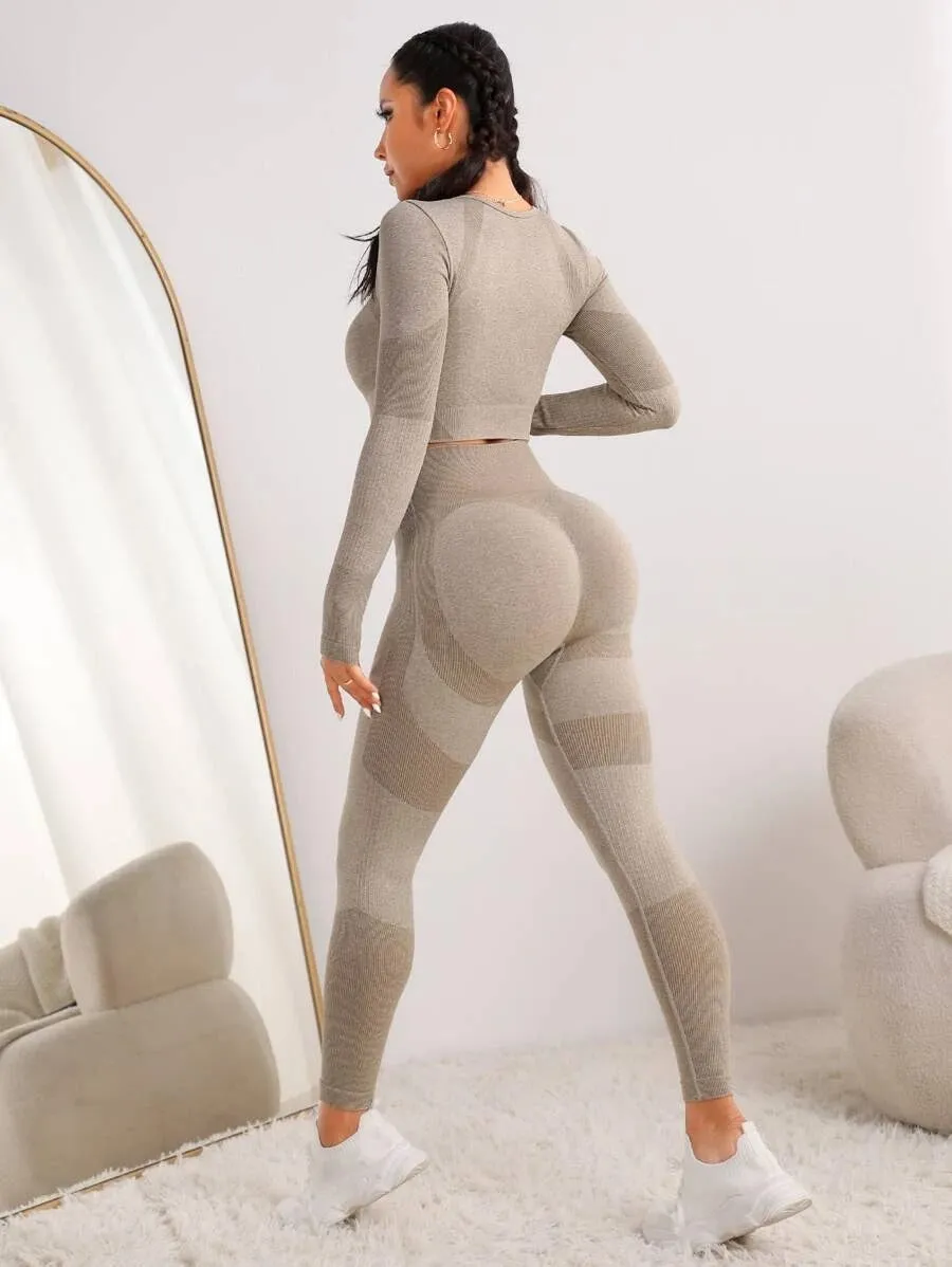 Seamless High Elasticity Thumb Holes Sports T-Shirt & Leggings