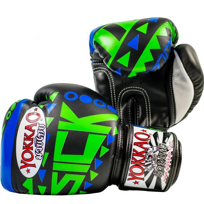 High-Quality Blue/Green Muay Thai Boxing Gloves for Optimal Performance